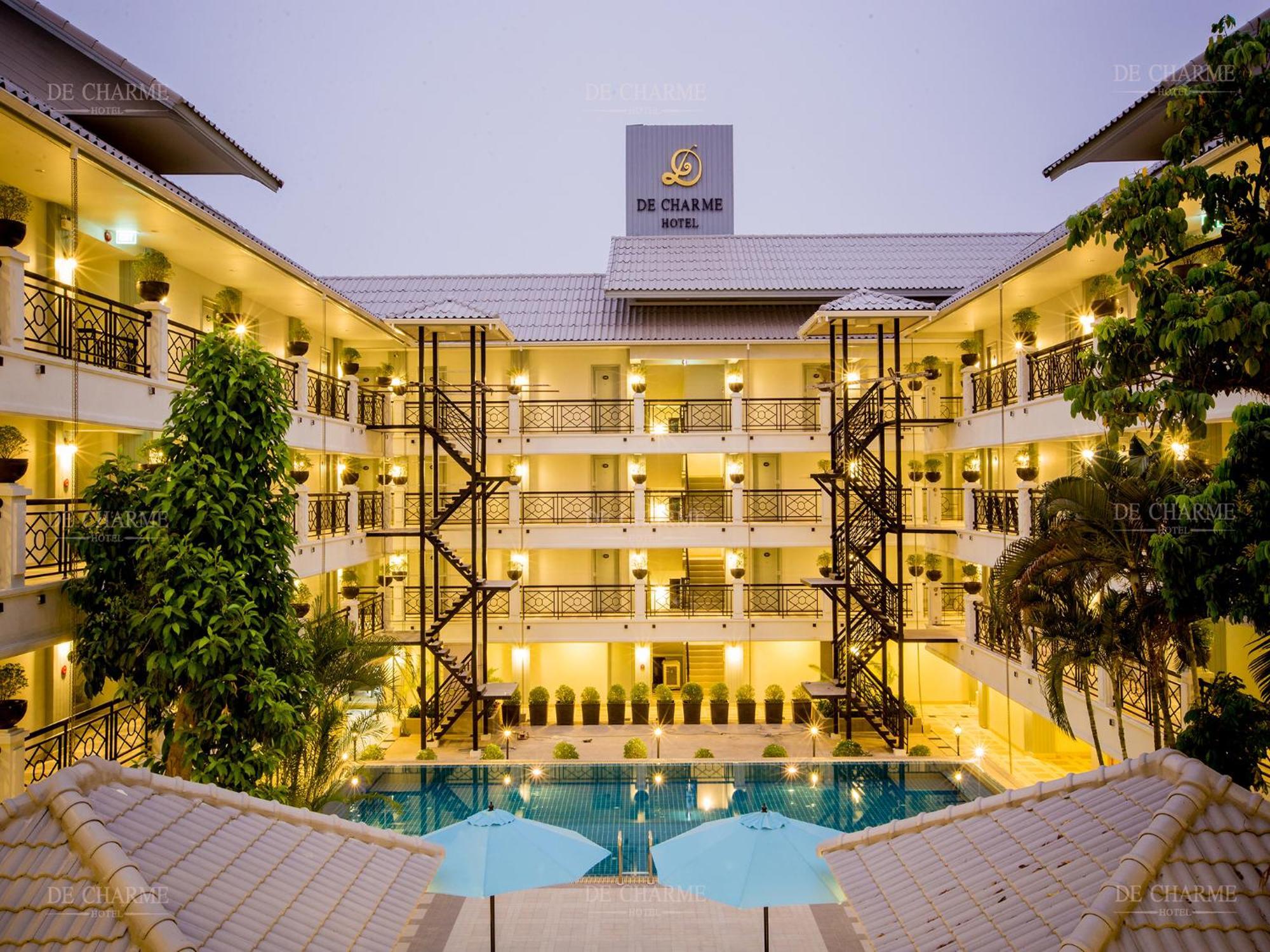 Decharme Hotel Чиангмай Екстериор снимка